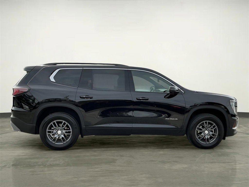 Used 2025 GMC Acadia Elevation image 11