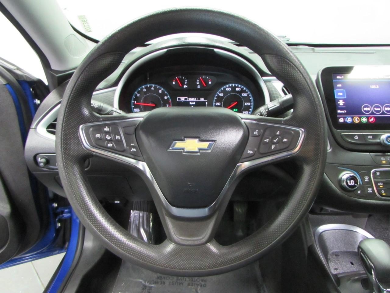 Used 2023 Chevrolet Malibu LT FWD image 23