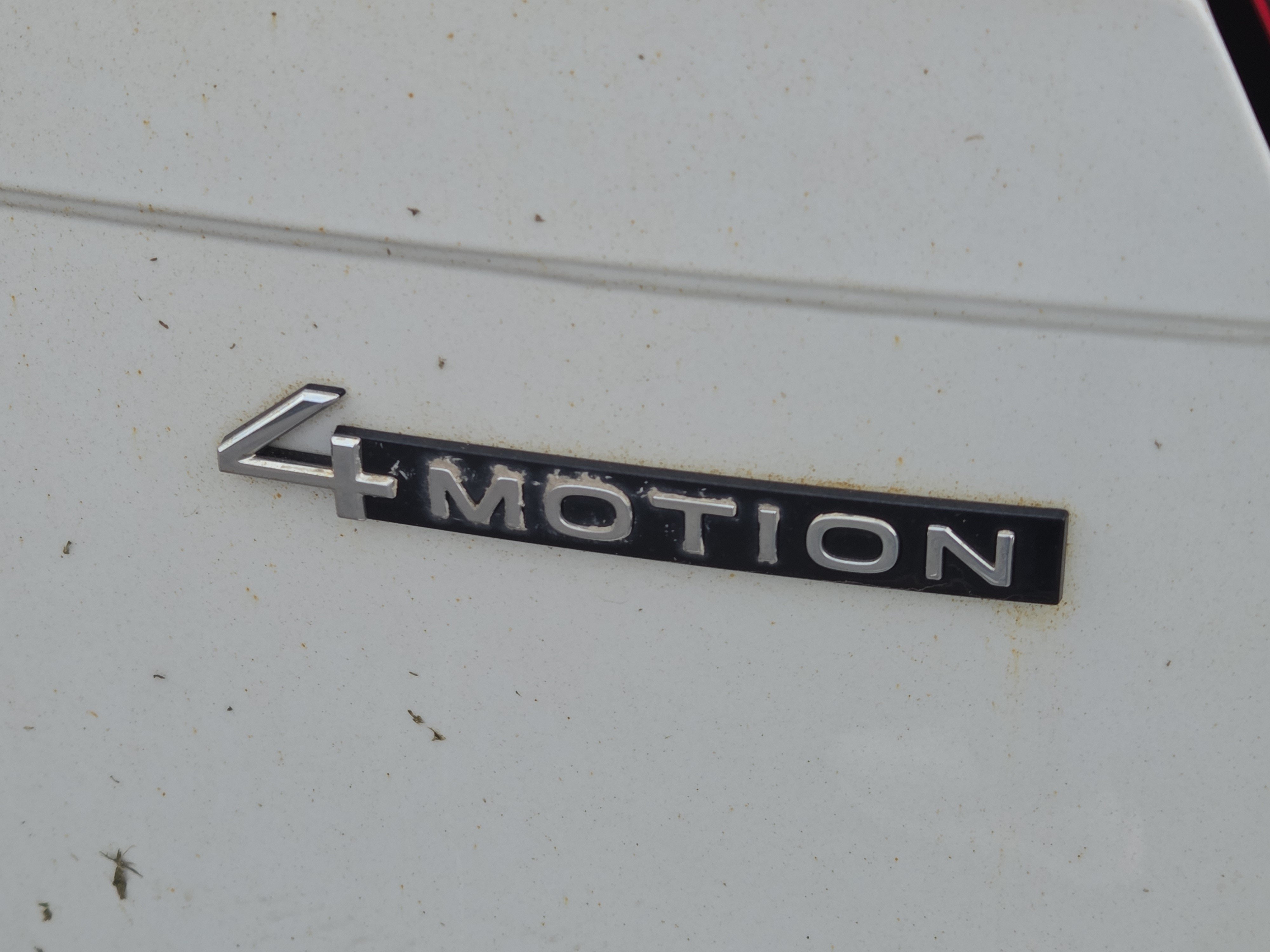 Used 2022 Volkswagen Tiguan SEL R-Line AWD/4WD image 27