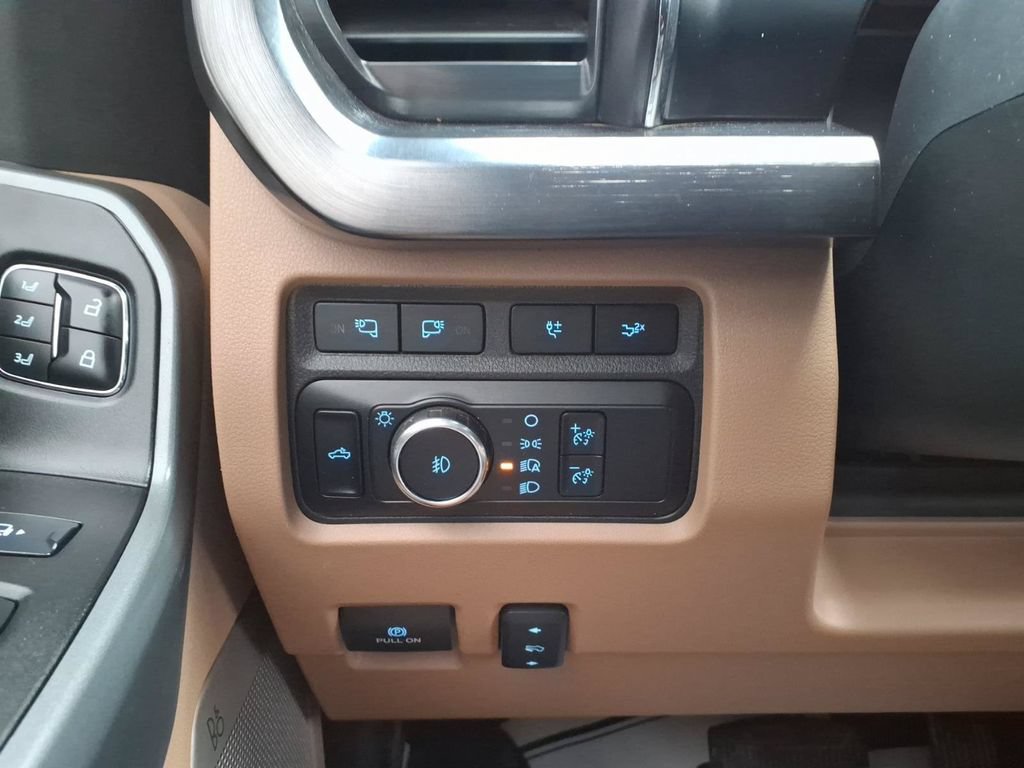 Certified 2024 Ford F250 Lariat w/ Chrome Package AWD/4WD image 16