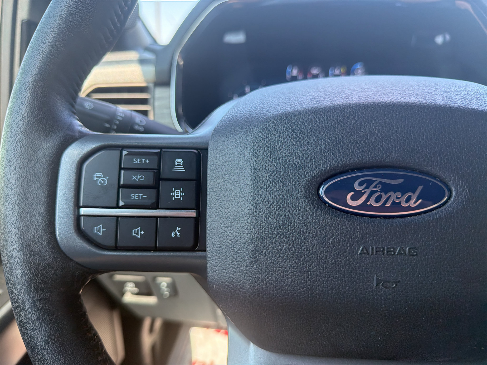 Certified 2024 Ford F150 Lariat w/ FX4 Off-Road Package AWD/4WD image 27