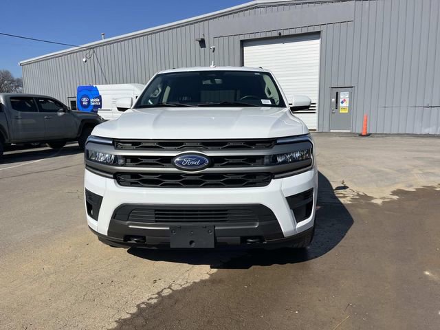 Certified 2023 Ford Expedition XLT image 8