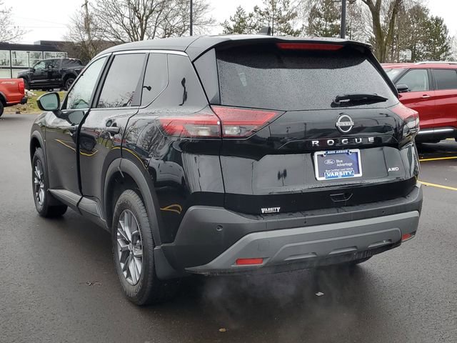 Used 2023 Nissan Rogue S image 3