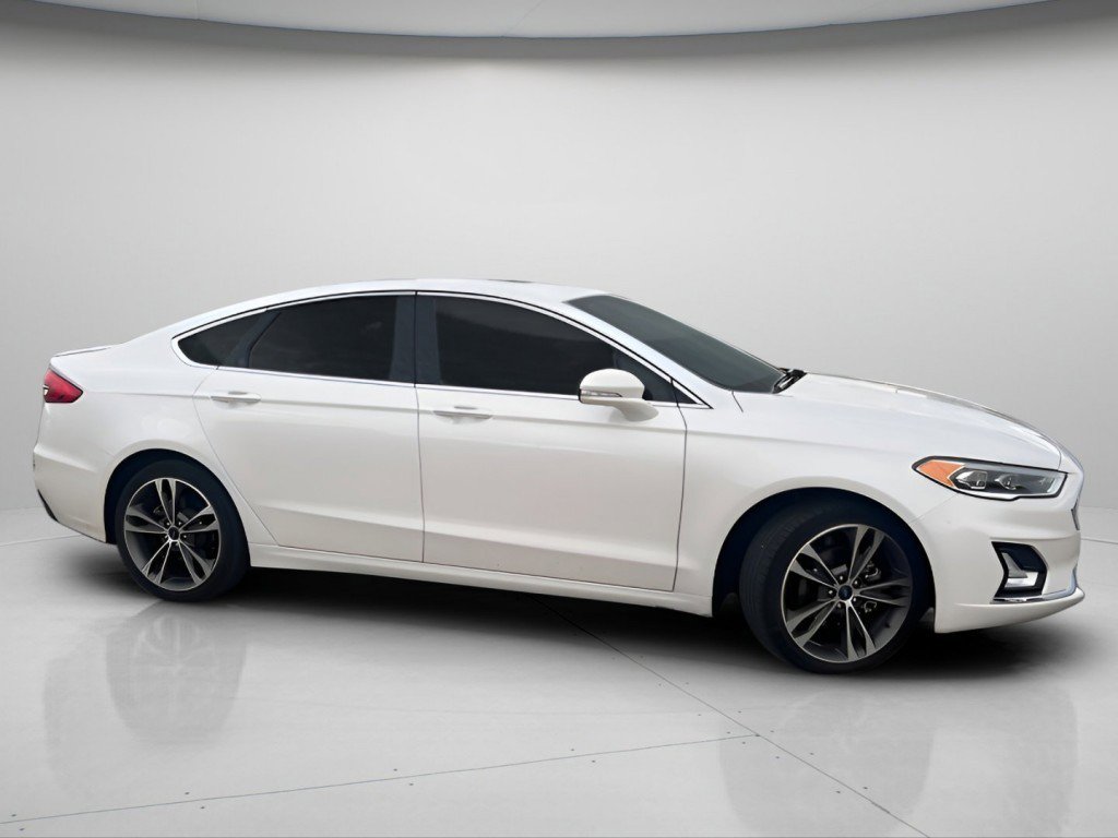 Certified 2019 Ford Fusion Titanium image 3