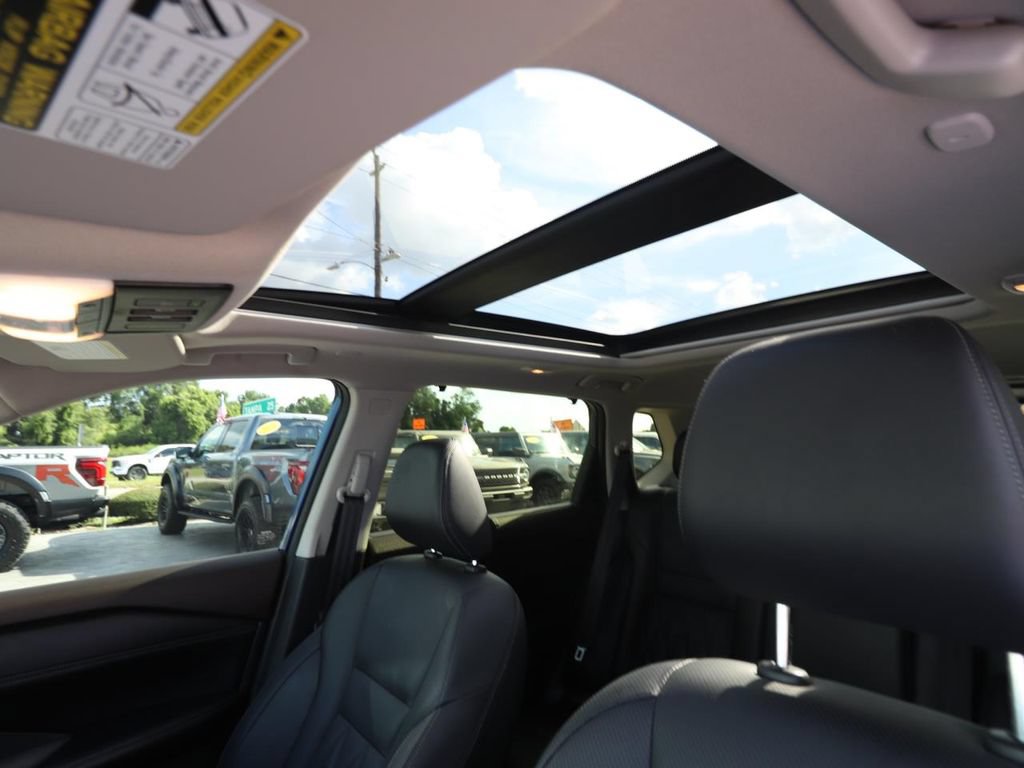 Used 2023 Nissan Rogue Platinum AWD/4WD image 4