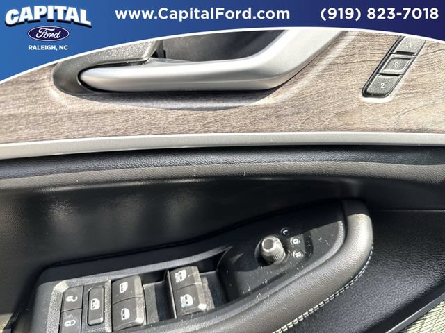 Used 2024 Jeep Grand Cherokee Limited w/ Luxury Tech Group II AWD/4WD image 21