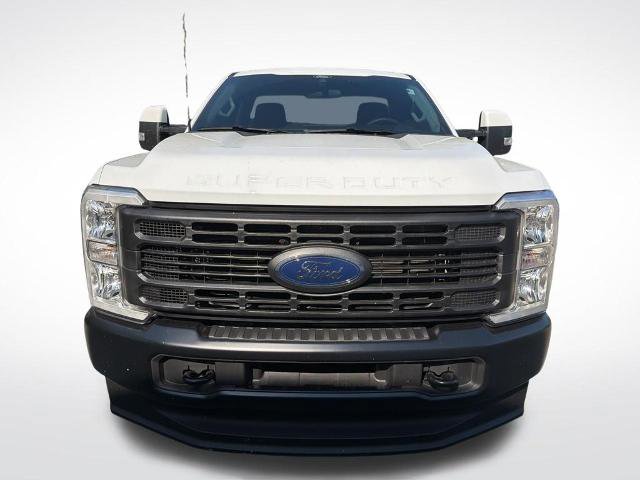 Certified 2025 Ford F250 XL AWD/4WD image 3