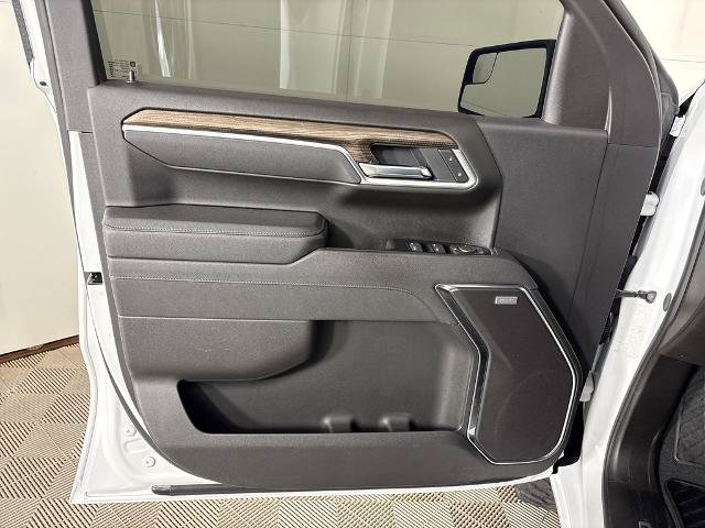 Used 2025 Chevrolet Silverado 1500 RST w/ All Star Edition Plus RWD image 24