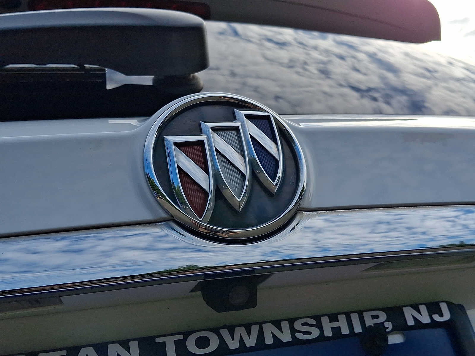 Used 2019 Buick Encore Preferred AWD/4WD image 29