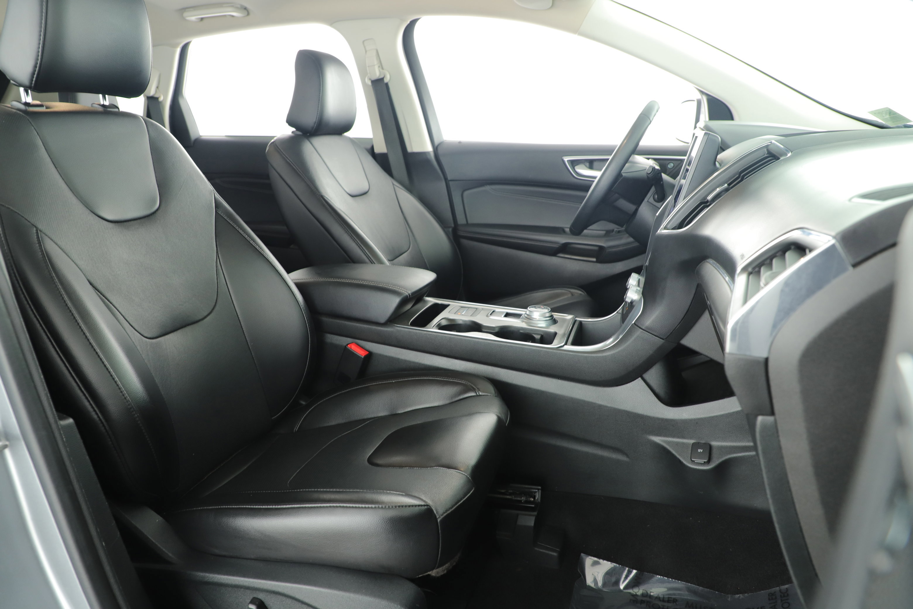 Certified 2022 Ford Edge Titanium w/ Equipment Group 301A image 21