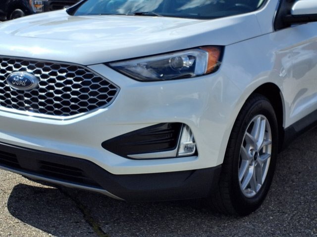 Certified 2023 Ford Edge SEL w/ Convenience Package AWD/4WD image 28
