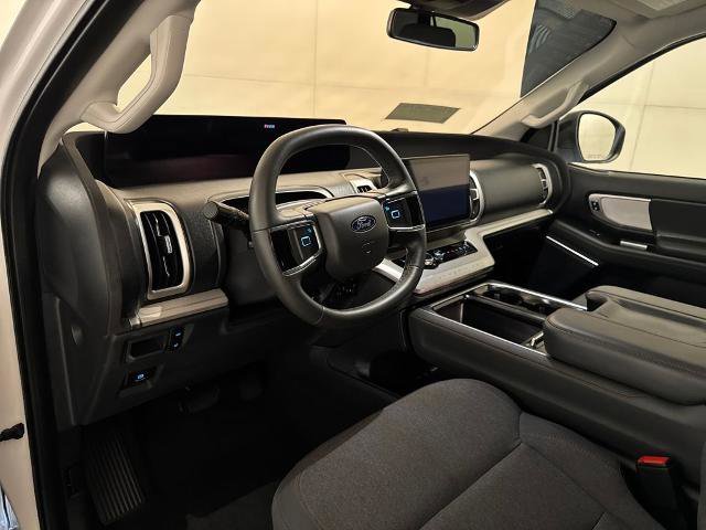 Certified 2025 Ford Expedition Max Active image 5