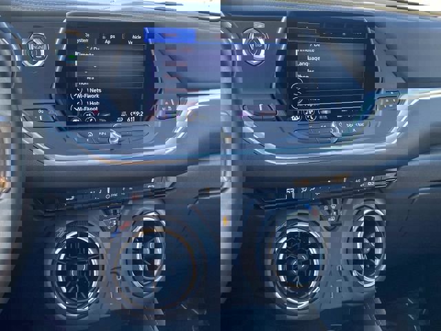 Used 2020 Chevrolet Blazer LT image 24