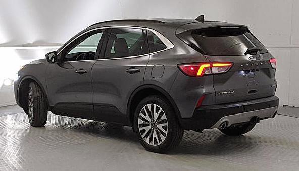 Certified 2022 Ford Escape Titanium w/ Class II Trailer Tow Package image 3