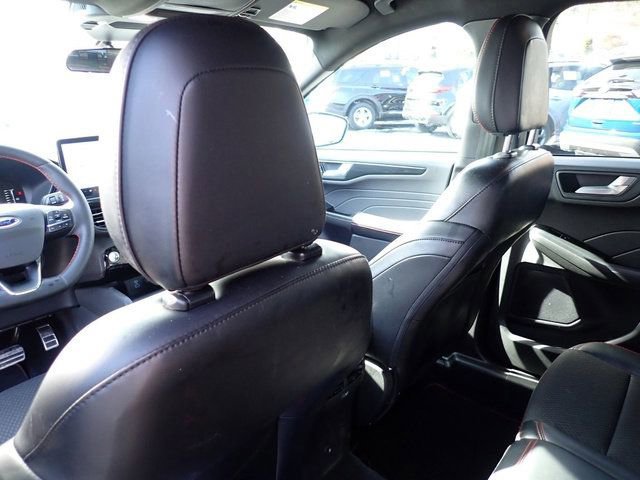 Certified 2023 Ford Escape ST-Line w/ Tech Pack #1 image 16