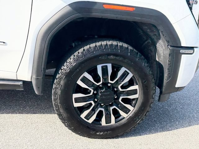 Used 2025 GMC Sierra 2500 Denali Ultimate w/ Max Trailering Package AWD/4WD image 9
