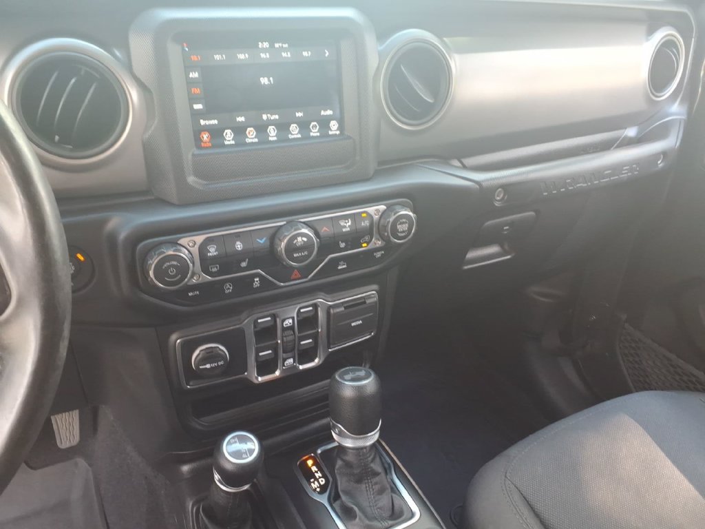 Used 2023 Jeep Wrangler Unlimited Sport AWD/4WD image 26