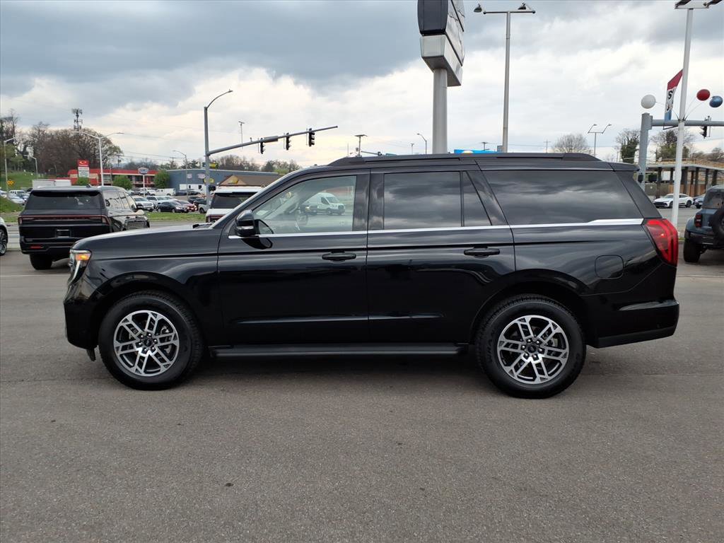 Certified 2025 Ford Expedition Active AWD/4WD video 2