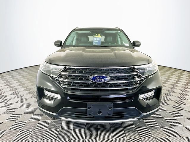 Certified 2023 Ford Explorer XLT w/ Equipment Group 202A image 10