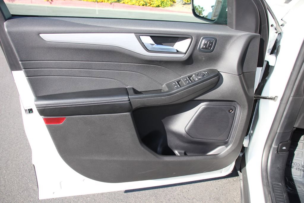 Certified 2023 Ford Escape SE w/ PHEV Premium Package FWD image 22