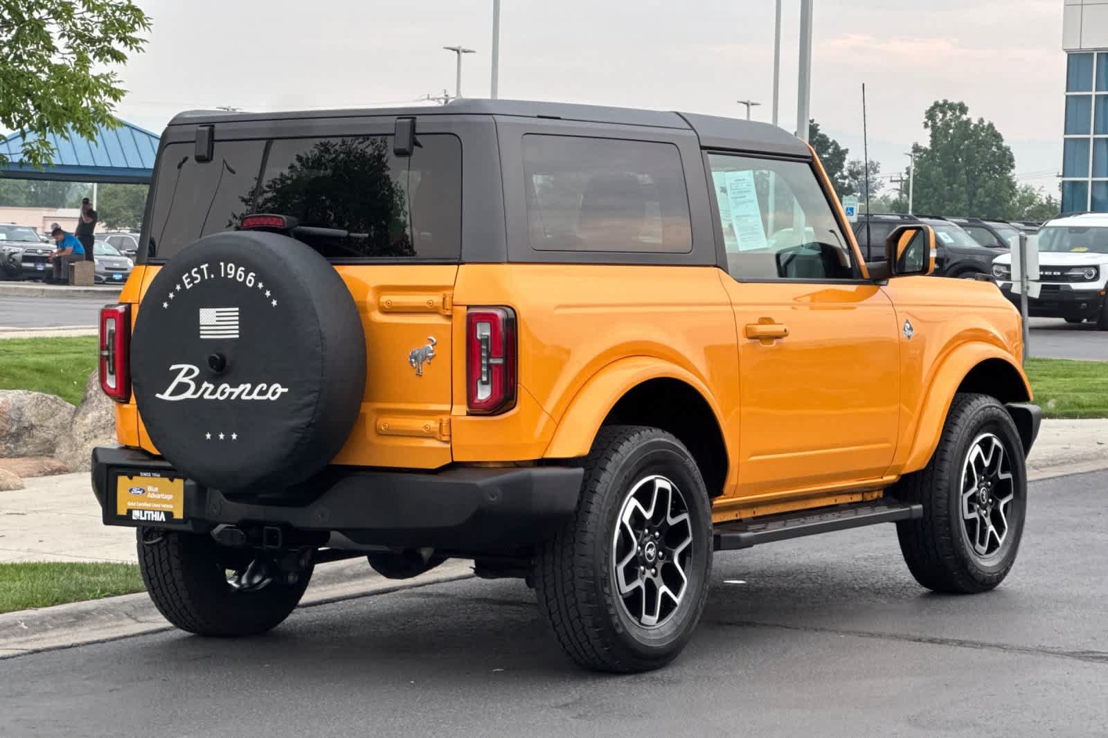 Certified 2022 Ford Bronco Outer Banks AWD/4WD image 2