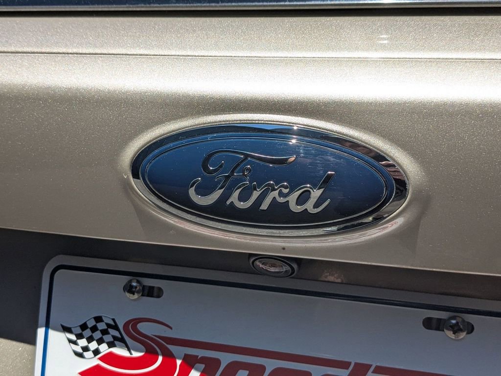 Certified 2018 Ford Escape Titanium w/ Ford Safe & Smart Package AWD/4WD image 6