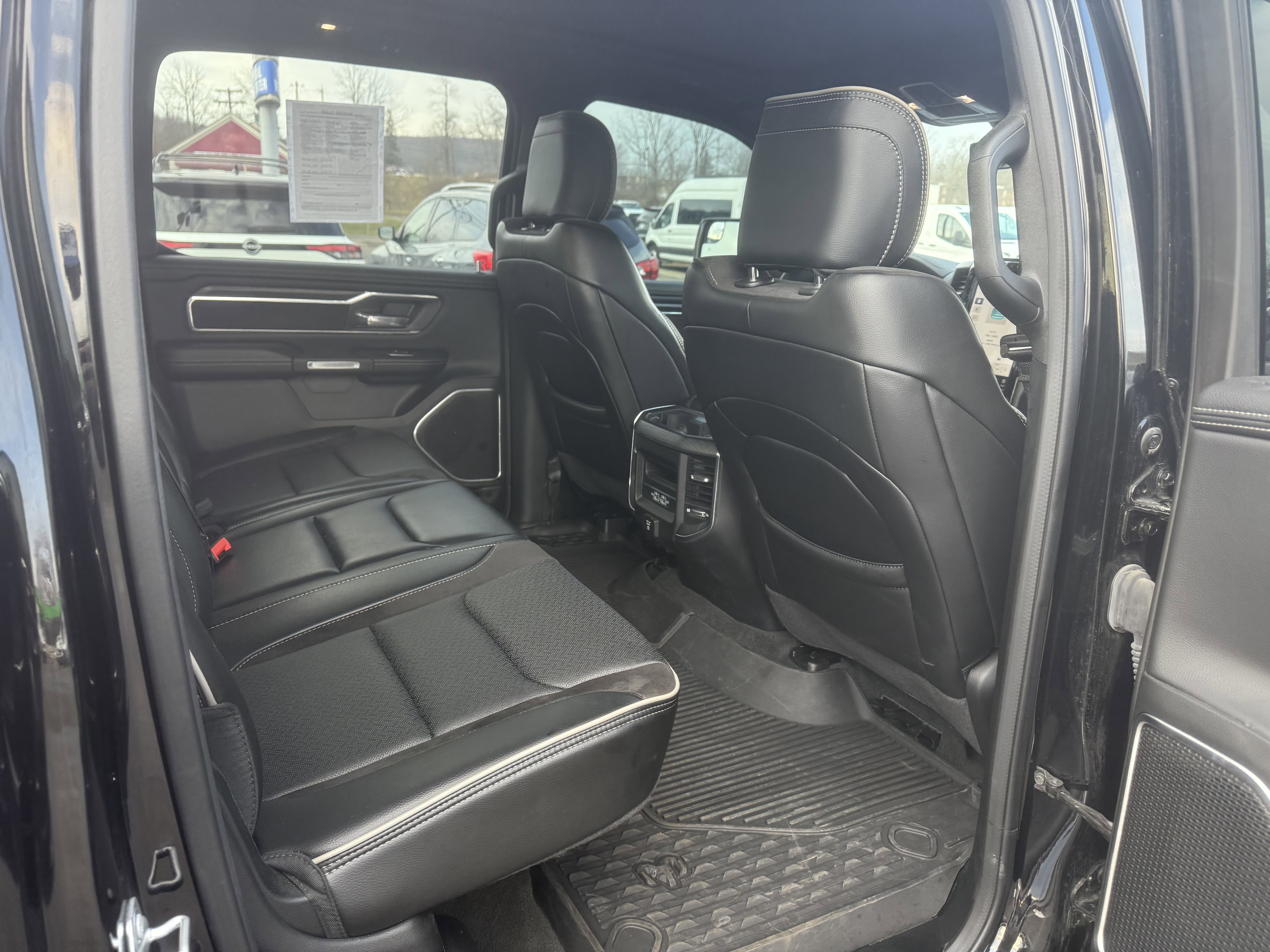 Used 2023 RAM 1500 Laramie image 10