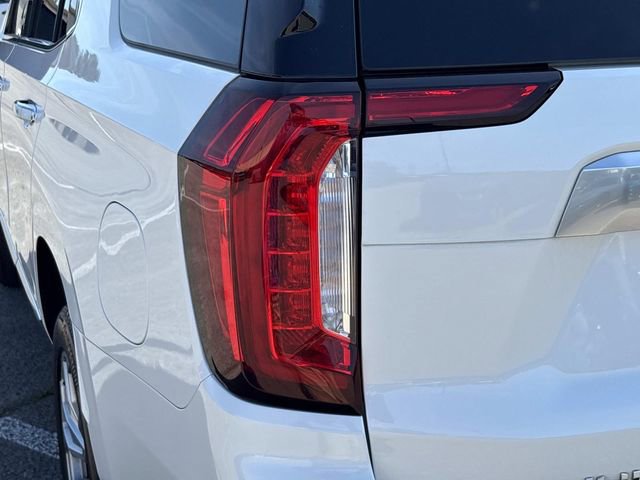 Used 2022 GMC Yukon Denali AWD/4WD image 11