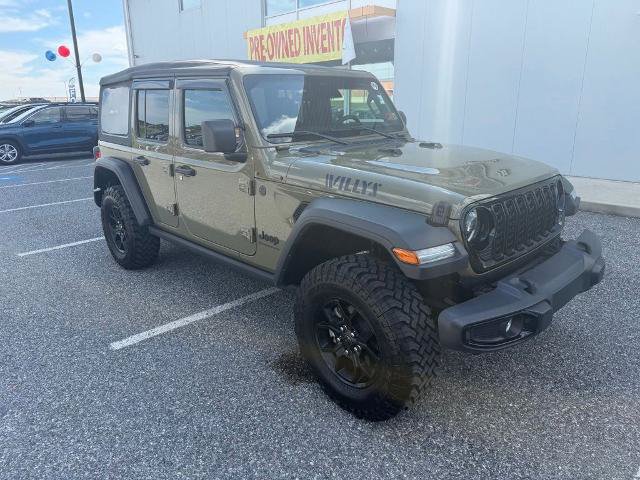 Used 2025 Jeep Wrangler Unlimited Sport AWD/4WD image 2