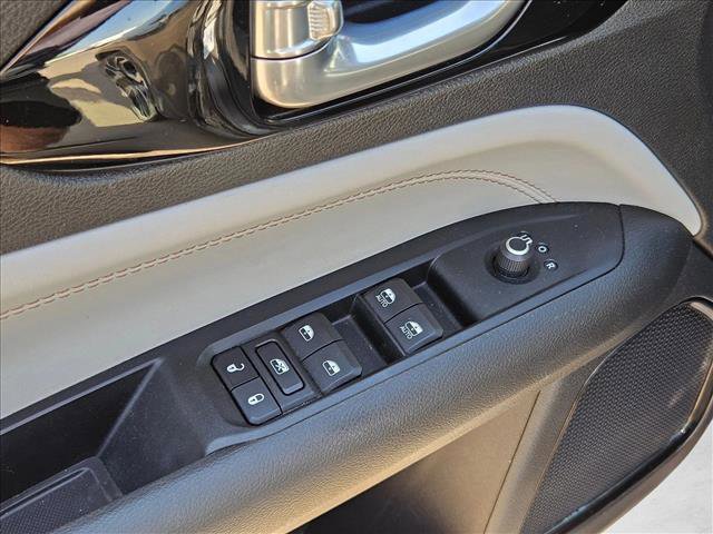 Used 2022 Jeep Compass Limited AWD/4WD image 9