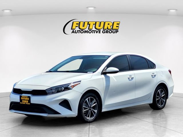 Used 2023 Kia Forte LXS FWD image 8