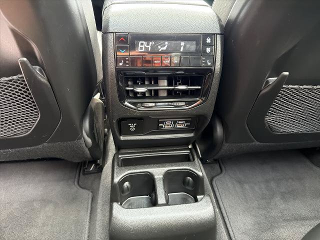 Used 2021 Jeep Grand Cherokee L Limited w/ Trailer Tow Group (B) AWD/4WD image 35