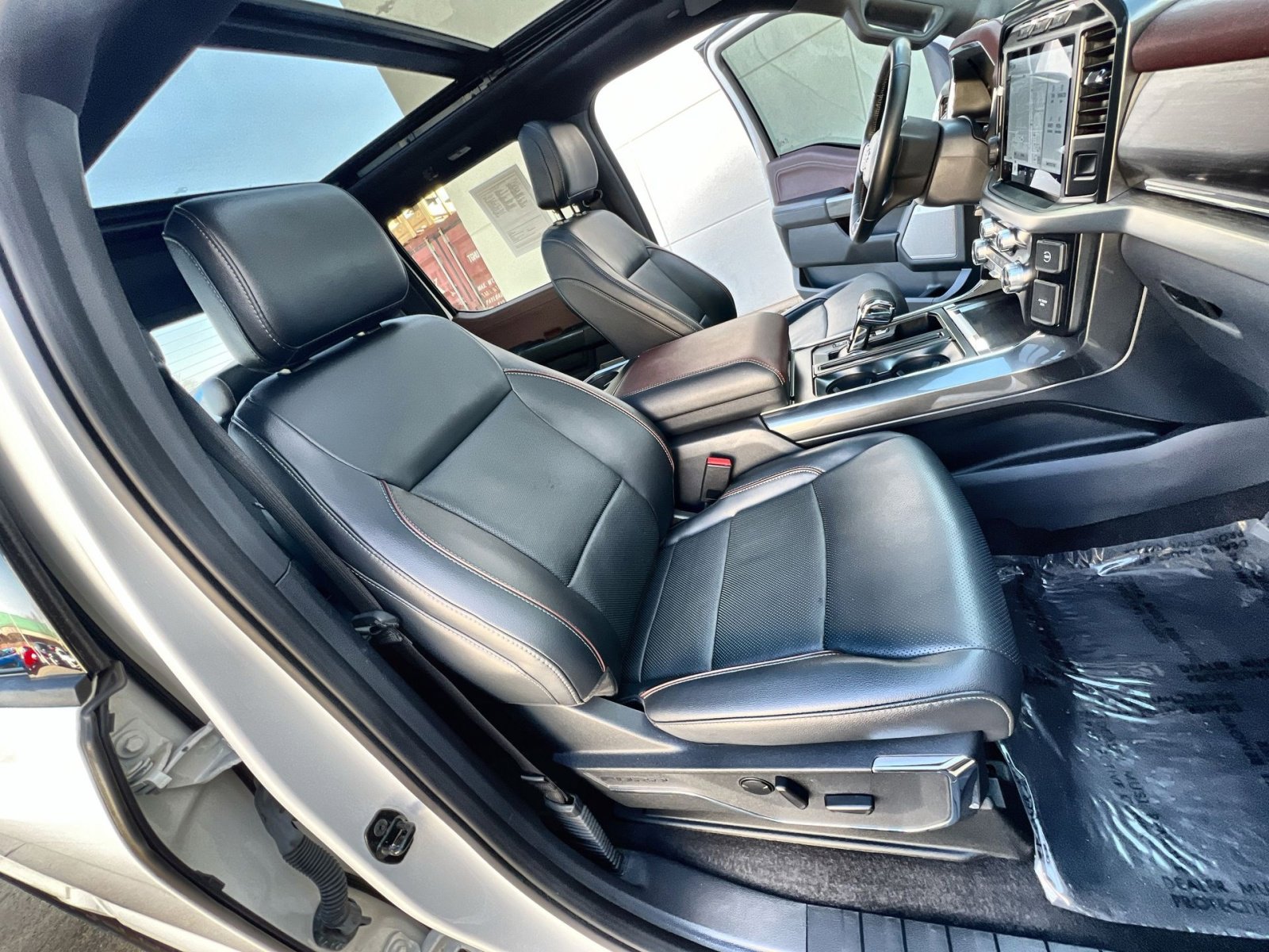 Certified 2023 Ford F150 Lariat image 27