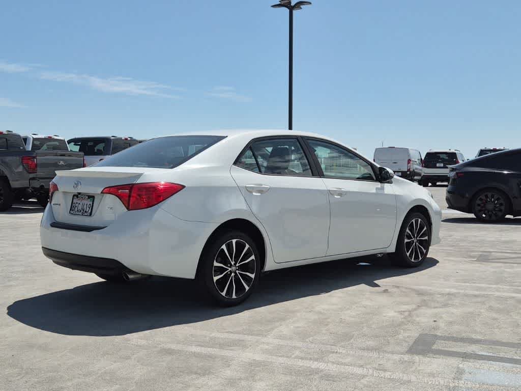Used 2018 Toyota Corolla SE w/ Carpet Mat Package (TMS) FWD image 5