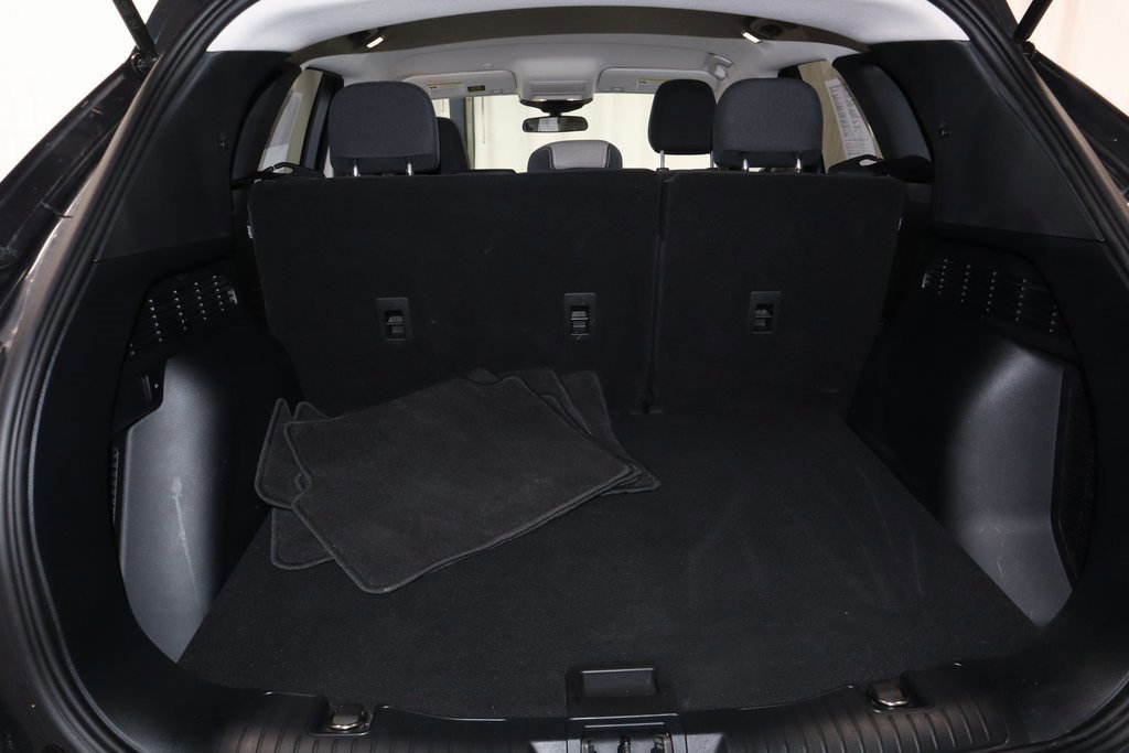 Certified 2022 Ford Escape SE w/ Cold Weather Package image 17