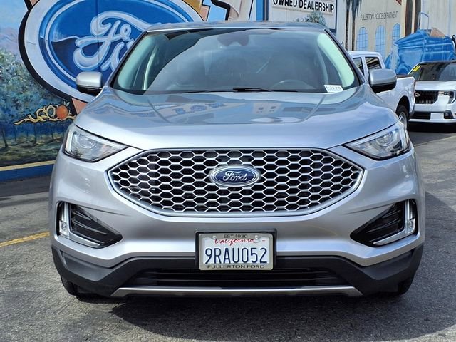Certified 2024 Ford Edge SEL w/ Convenience Package AWD/4WD image 2
