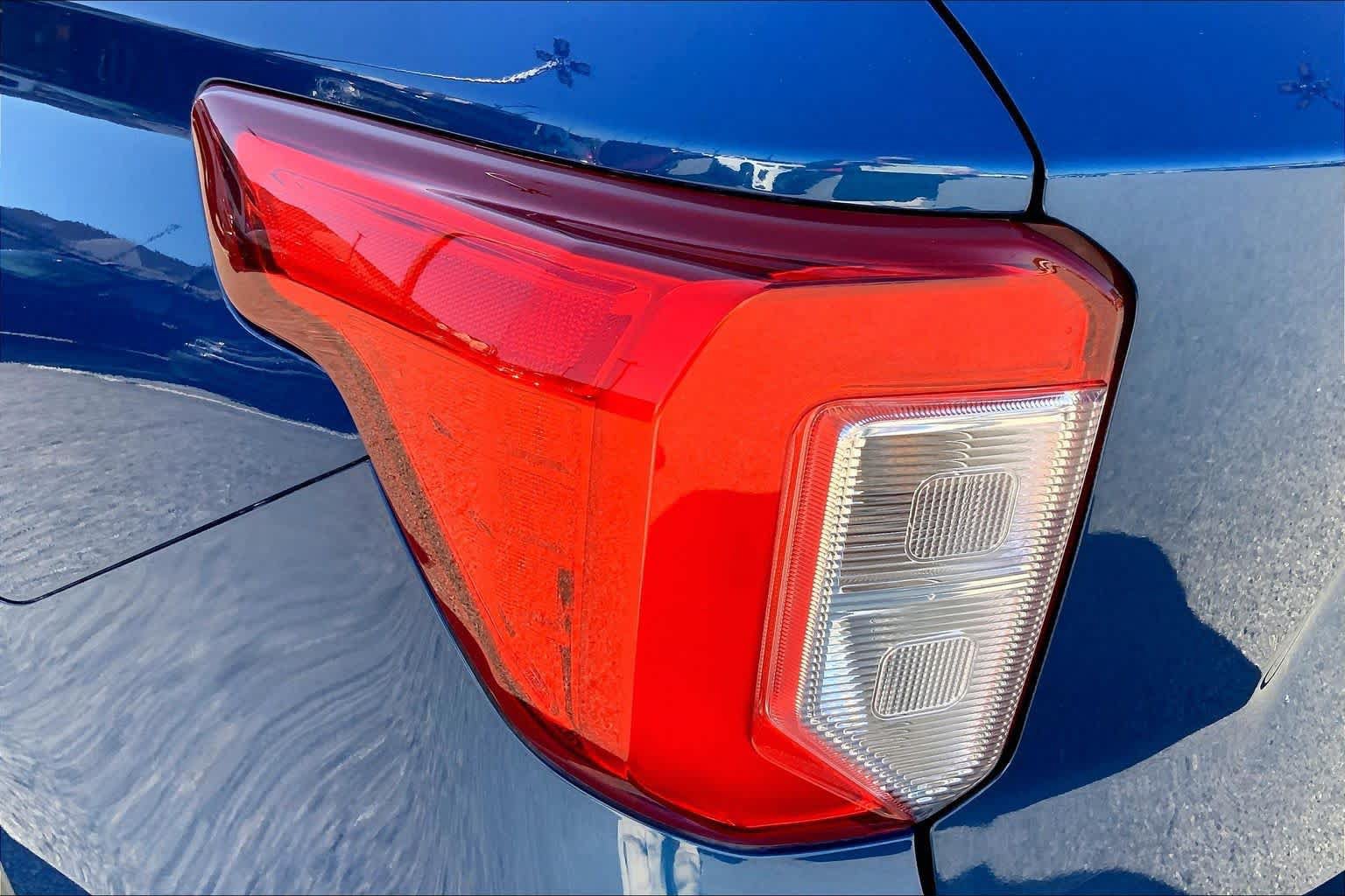 Certified 2021 Ford Explorer XLT RWD image 26