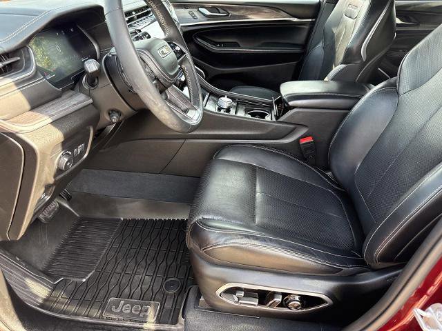 Used 2023 Jeep Grand Cherokee L Overland w/ Luxury Tech Group IV AWD/4WD image 13