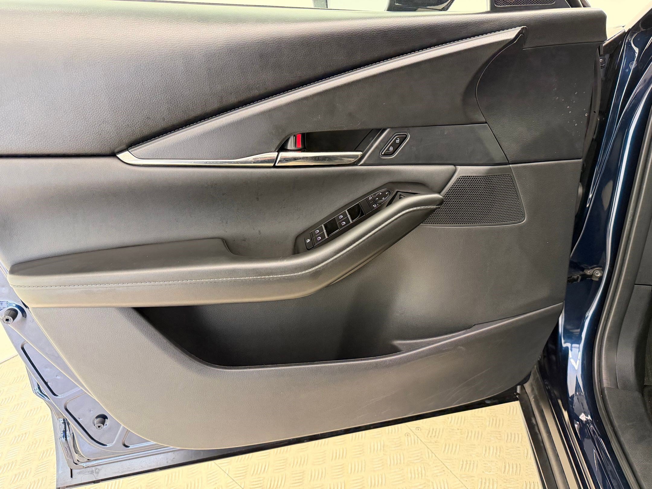 Used 2025 MAZDA CX-30 AWD 2.5 S w/ Preferred Package image 24