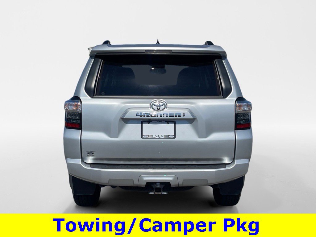 Used 2023 Toyota 4Runner SR5 Premium image 3