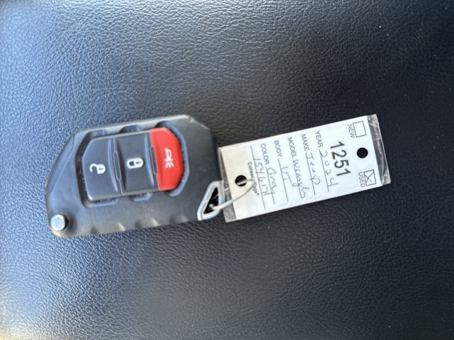 Used 2024 Jeep Wrangler Unlimited AWD/4WD image 21