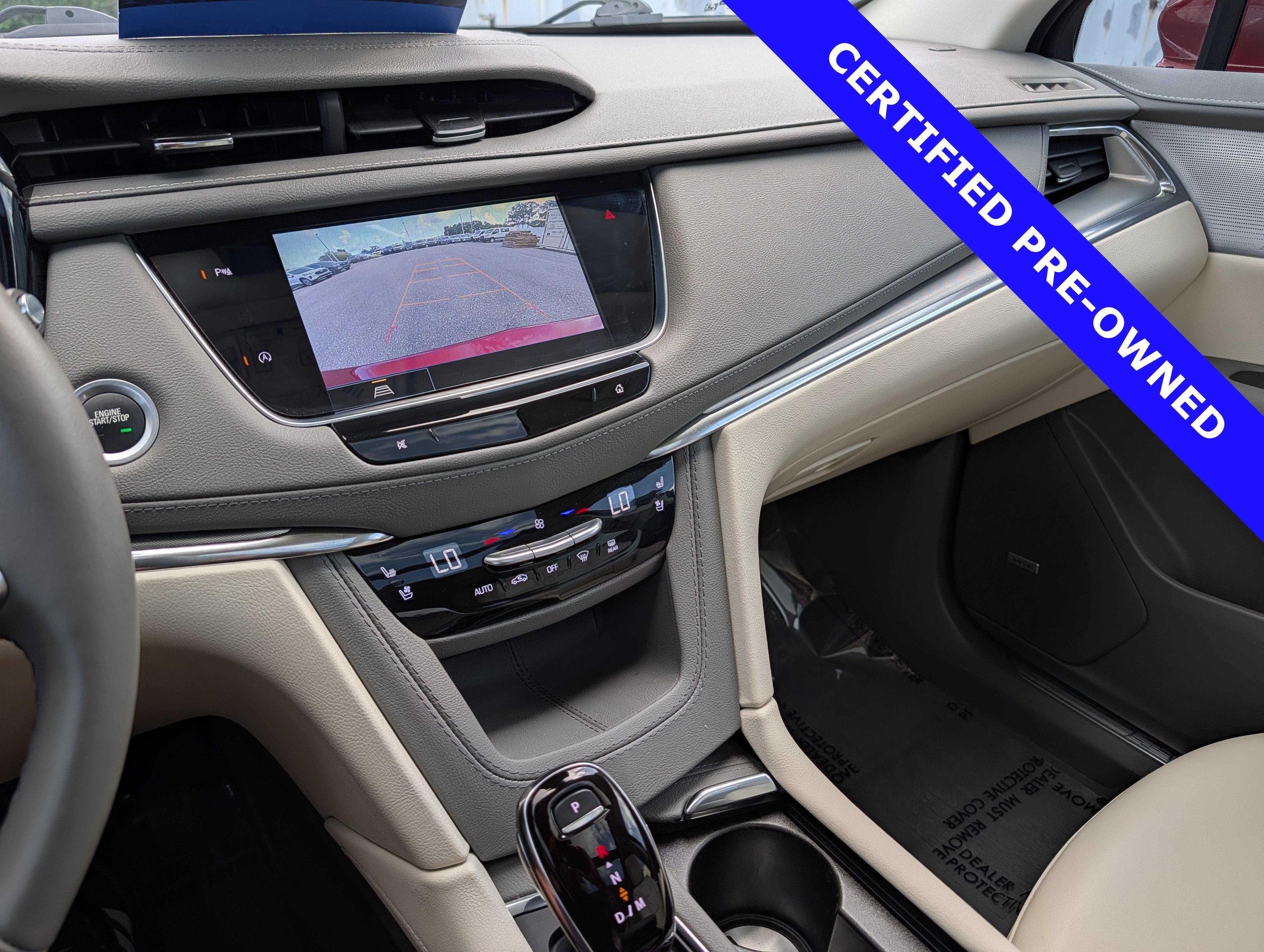 Used 2024 Cadillac XT5 Premium Luxury w/ LPO, Floor Liner Package FWD image 32