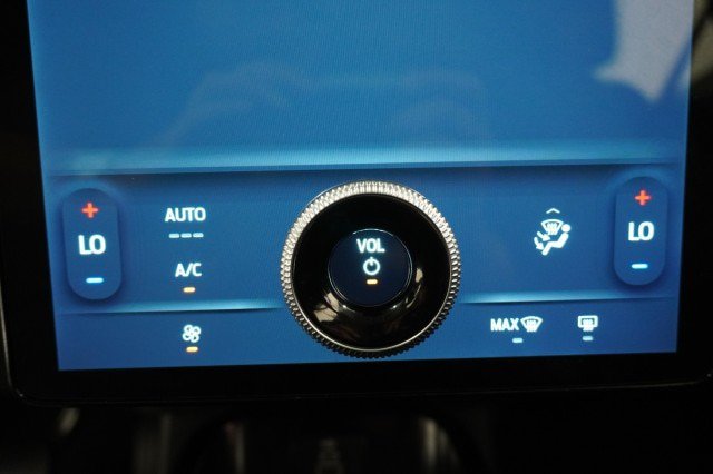 Certified 2025 Ford Mustang Mach-E Select RWD image 32