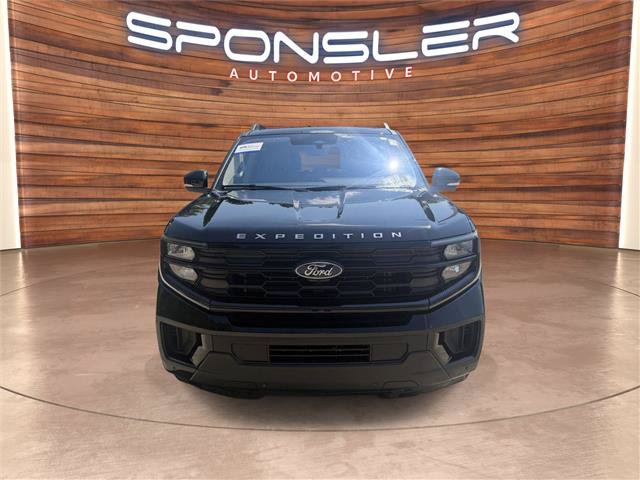 Certified 2025 Ford Expedition Active AWD/4WD image 10