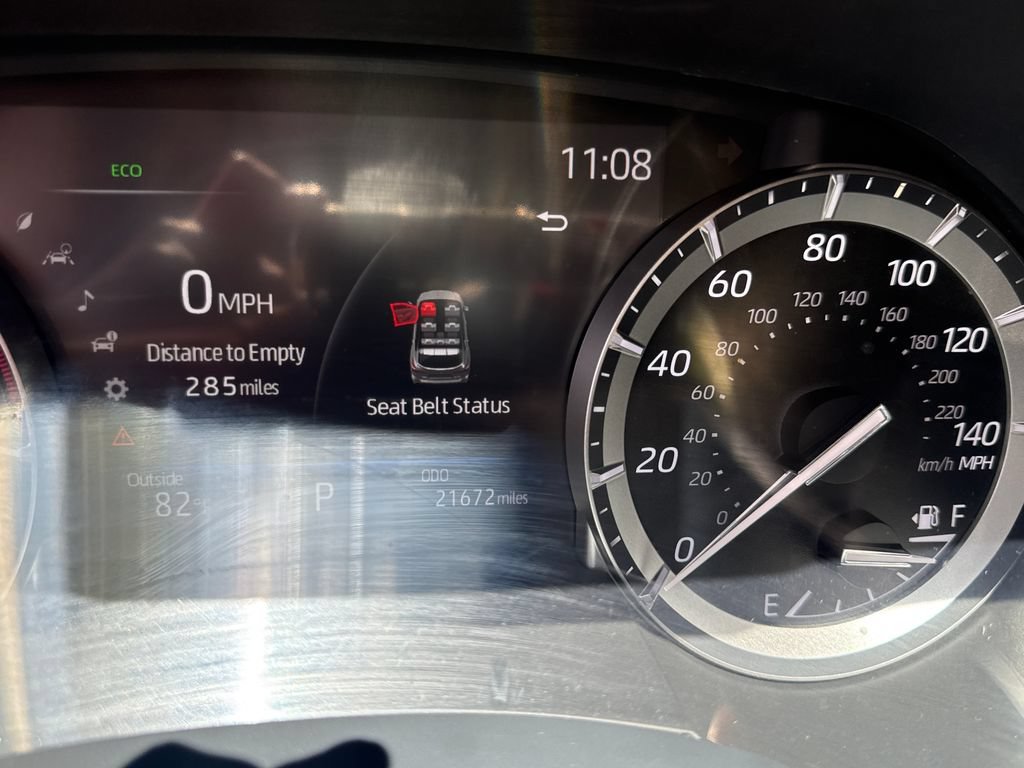 Used 2021 Toyota Highlander XLE AWD/4WD image 15