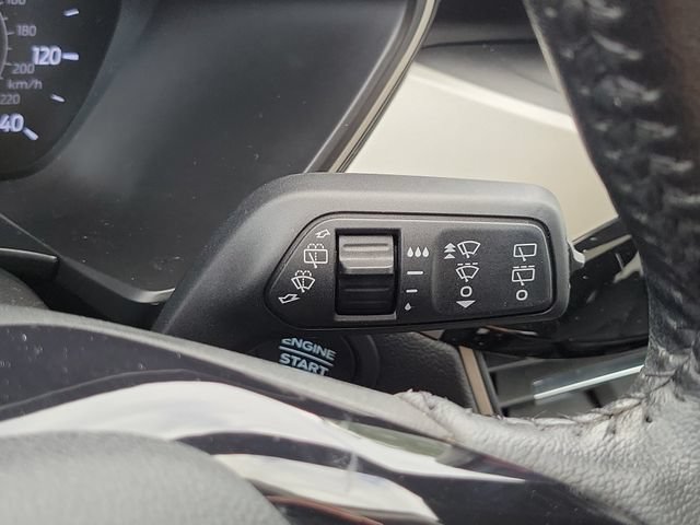 Certified 2021 Ford Escape SEL FWD image 19