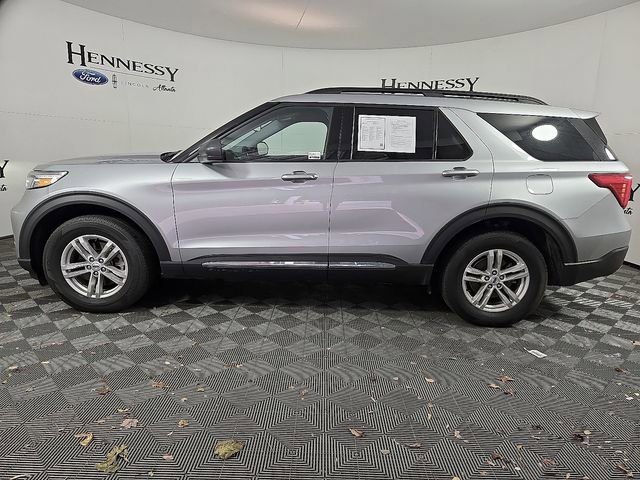 Certified 2023 Ford Explorer XLT w/ Equipment Group 202A image 2