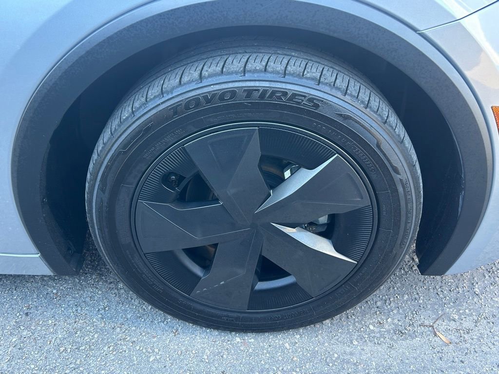 Used 2024 Toyota Prius LE image 16