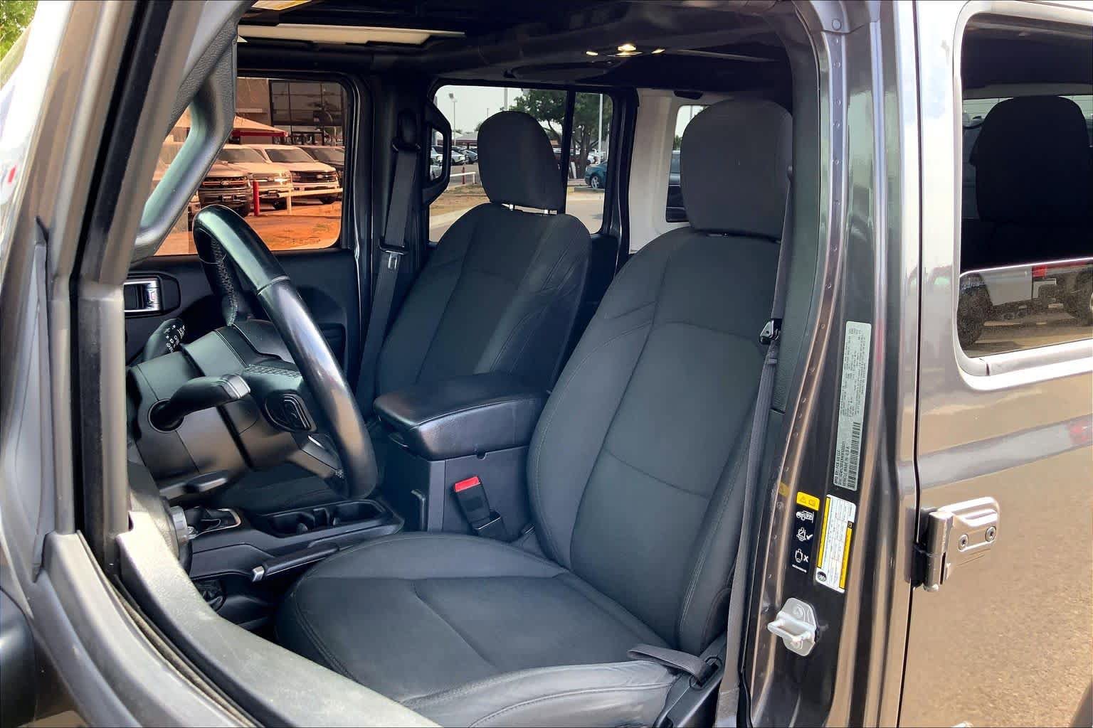 Used 2021 Jeep Wrangler Unlimited Sport w/ Sun And Sound Package AWD/4WD image 8