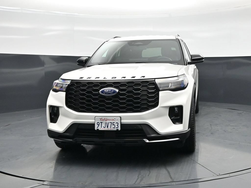 Certified 2025 Ford Explorer ST-Line w/ ST-Line Street Pack AWD/4WD image 52